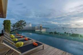 Seven Zea Chic Hotel